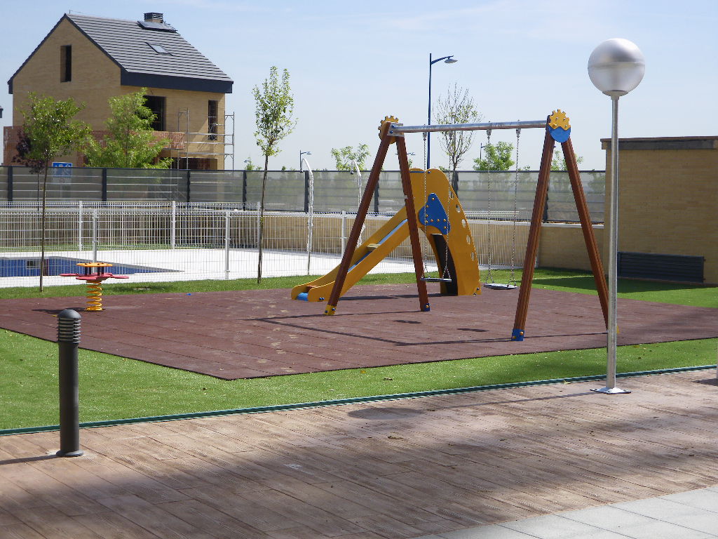 Mobiliario Urbano e Instalación de Parques Infantiles