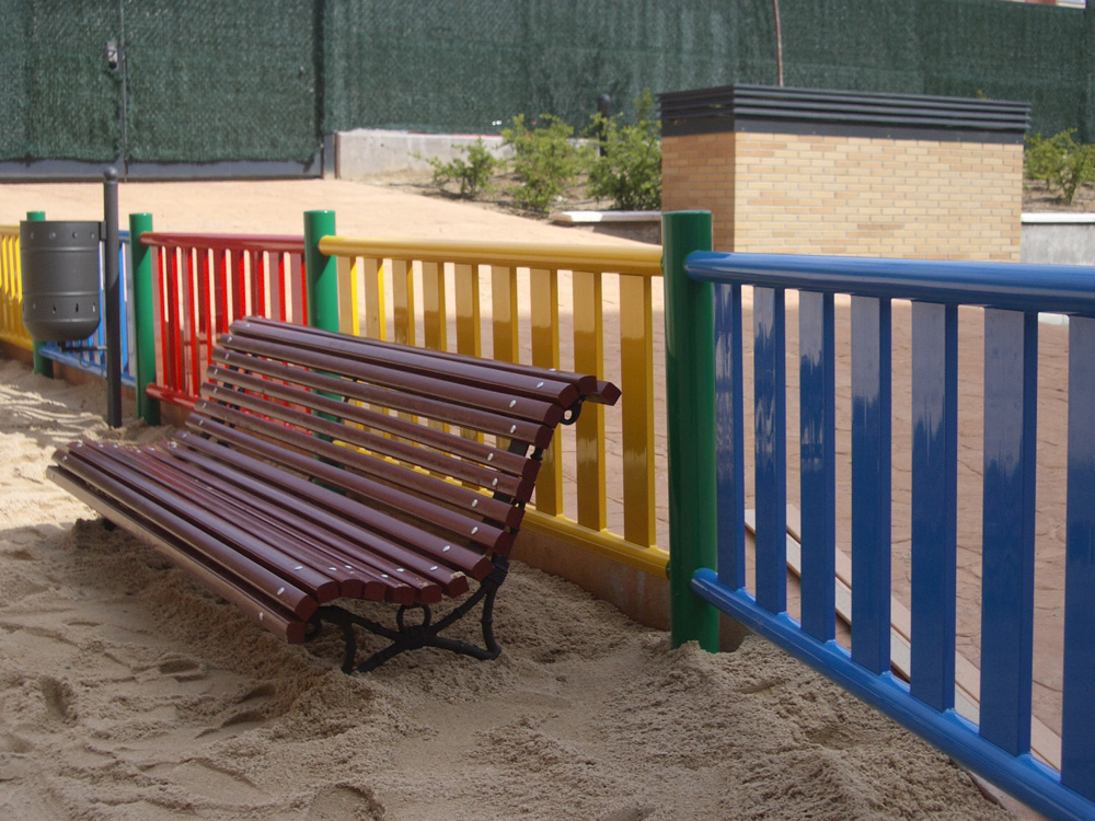 Valla Metalica De Colores Urbadep - Parques infantiles - Mobiliario urbano