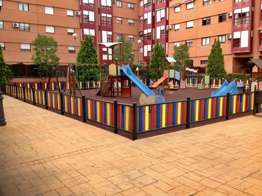 Parque Infantil Comunidad Propietarios Torrejón de Ardoz. Madrid