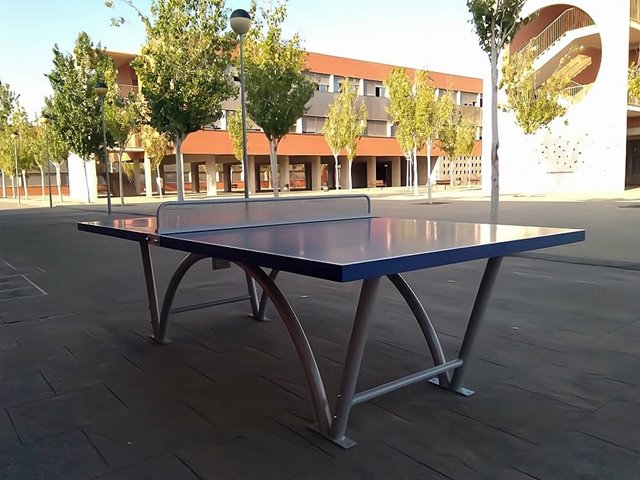 Mesa ping-pong exterior  Equipamiento Deportivo - Happyludic