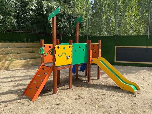 Valla de Madera para parques infantiles, guarderías, colegios 