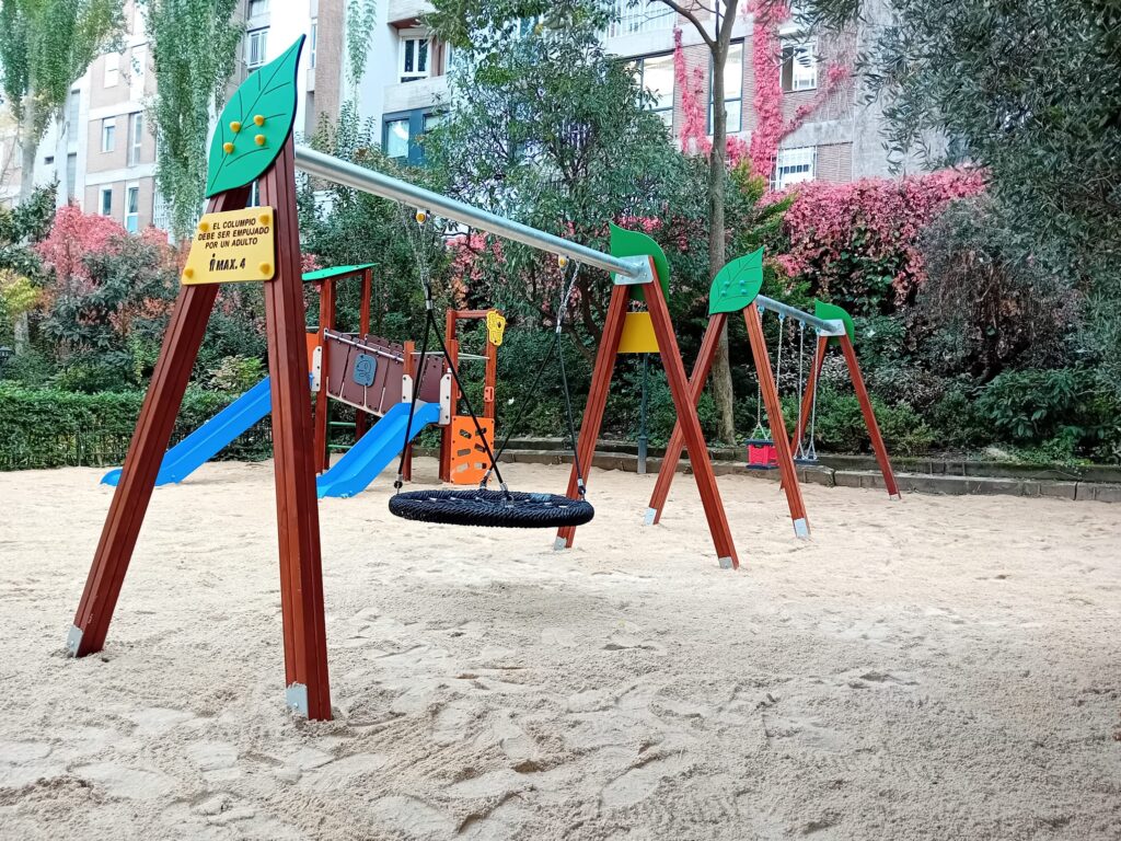 Ideas para crear parques infantiles inclusivos en pequeños municipios.